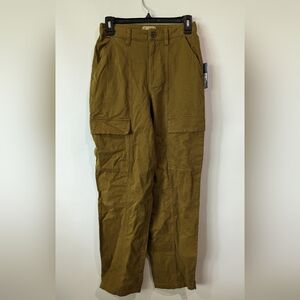 Women's Green Cargo Pants - Universal Thread